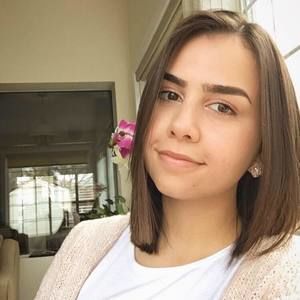 Meet your Posher, Alanna